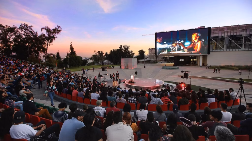 Pantalla Bicentenario de la Cineteca
